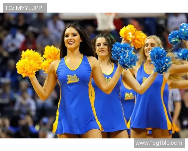 足球明星与中国舞女孩的梦幻合作展现青春活力与艺术魅力