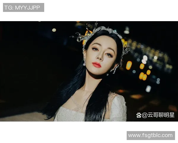 足球明星私生活曝光与模特亲密接触引发舆论风波粉丝心碎不已